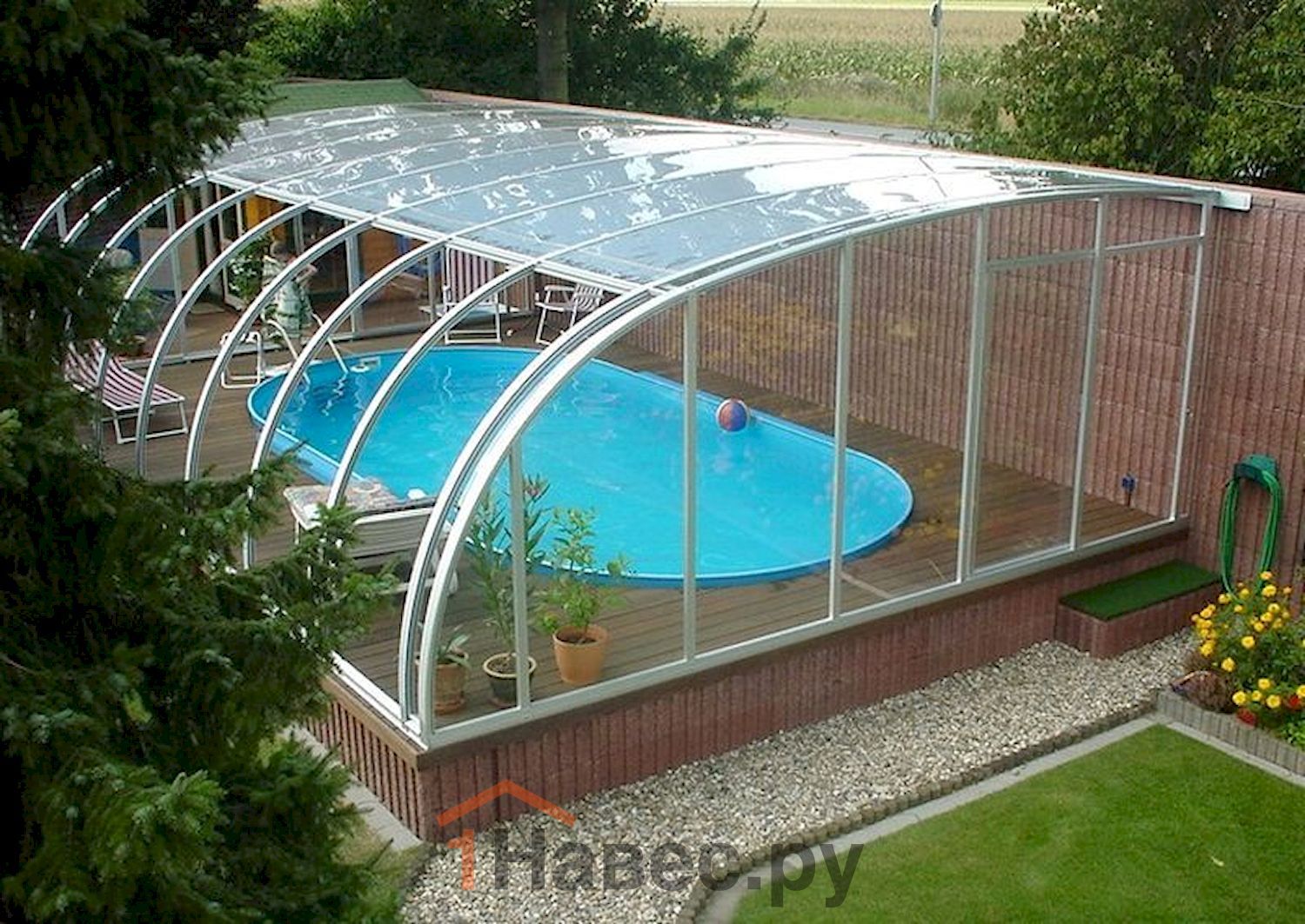 Пристенный навес для бассейна из поликарбоната